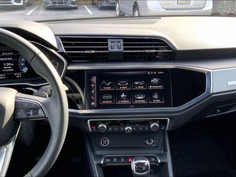 Certified 2025 Audi Q3 2.0T Premium w/ Convenience Package image 6