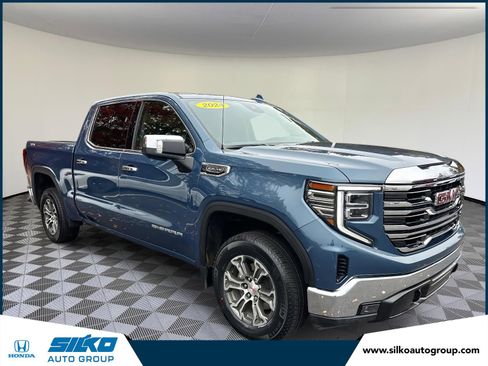 Used 2024 GMC Sierra 1500 SLT image 1