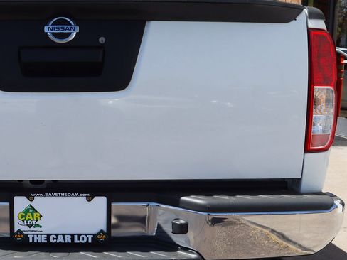 Used 2015 Nissan Frontier S image 20