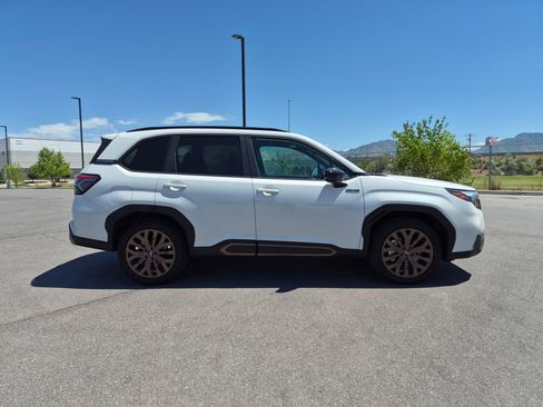 Used 2026 Subaru Forester Sport AWD/4WD image 2