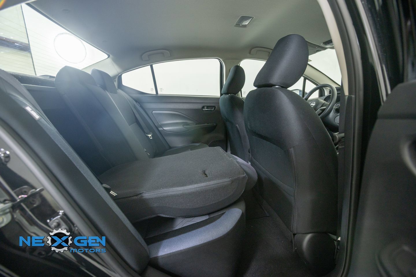 Used 2025 Nissan Versa SV w/ Trunk Package FWD image 39