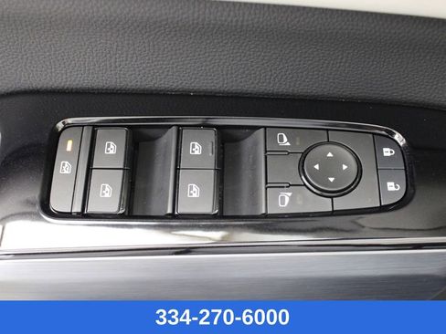 New 2026 Nissan Pathfinder SL image 15