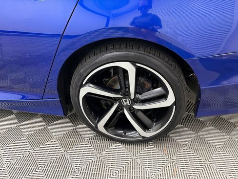 Used 2019 Honda Accord Sport image 19
