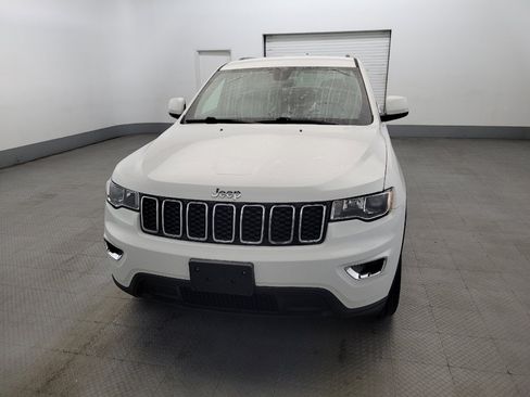 Used 2022 Jeep Grand Cherokee Laredo E AWD/4WD image 15