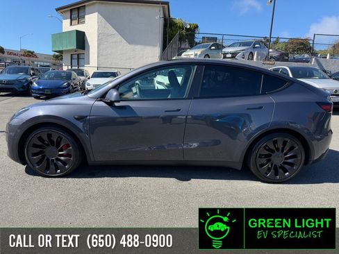 Used 2022 Tesla Model Y Performance AWD/4WD image 8