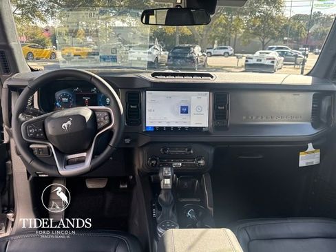 New 2025 Ford Bronco Badlands AWD/4WD image 15