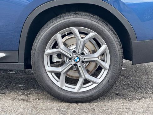 Certified 2025 BMW X4 xDrive30i image 4