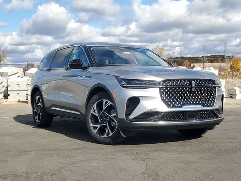 New 2026 Lincoln Nautilus Premier w/ Equipment Group 102A image 1