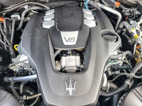 Used 2022 Maserati Levante GT image 25