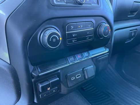 Used 2021 Chevrolet Silverado 2500 Custom w/ Custom Value Package image 14