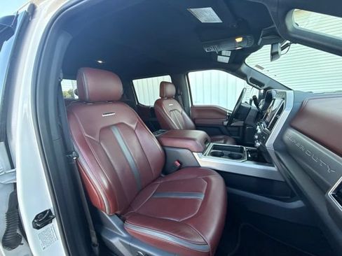 Certified 2022 Ford F250 Platinum w/ FX4 Off-Road Package AWD/4WD image 22