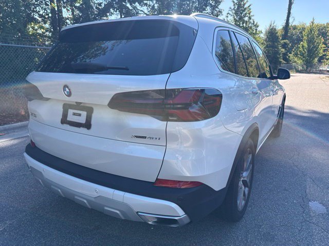 Certified 2024 BMW X5 xDrive40i w/ Premium Package AWD/4WD image 13