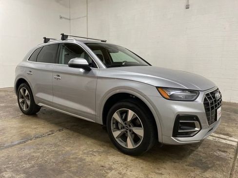 Used 2023 Audi Q5 2.0T Premium w/ Convenience Package AWD/4WD image 7