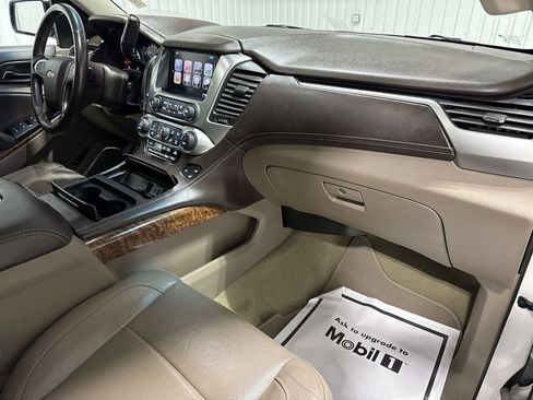 Used 2017 Chevrolet Suburban Premier image 30