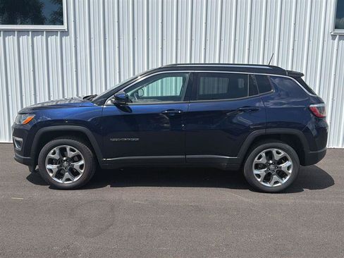Used 2018 Jeep Compass Limited AWD/4WD image 2