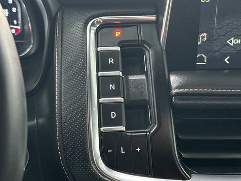 Used 2024 GMC Yukon AT4 image 21