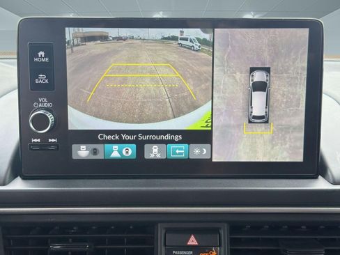 Used 2025 Honda Pilot Elite image 24