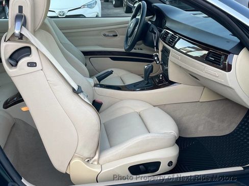 Used 2007 BMW 328i Convertible RWD image 14