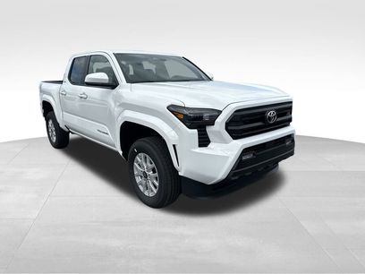 New 2025 Toyota Tacoma SR5