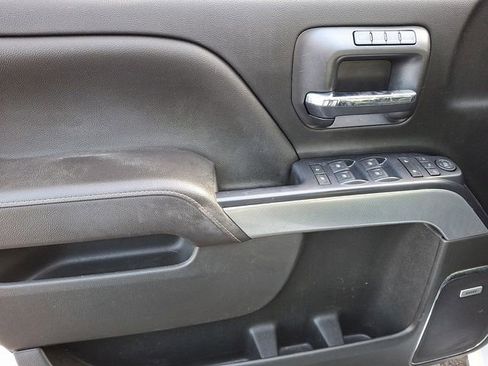 Used 2017 Chevrolet Silverado 1500 LTZ Z71 w/ Redline Edition image 15