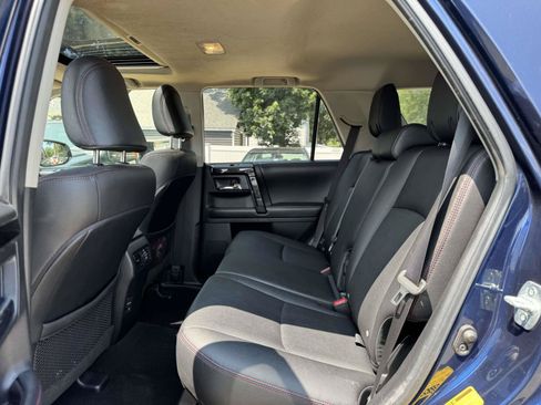 Used 2019 Toyota 4Runner TRD Off-Road Premium AWD/4WD image 9