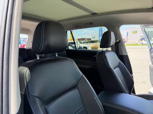 Used 2021 Volkswagen Atlas SEL R-Line AWD/4WD image 24