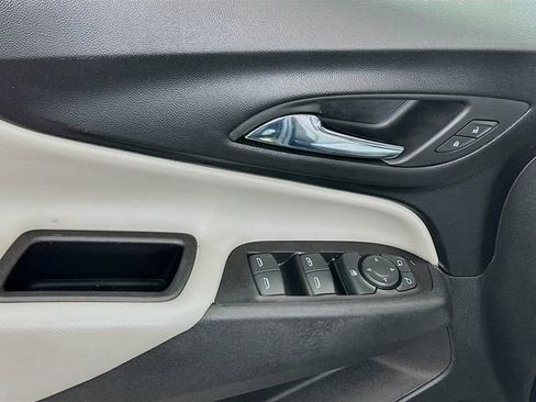 Used 2018 Chevrolet Equinox LT AWD/4WD image 22