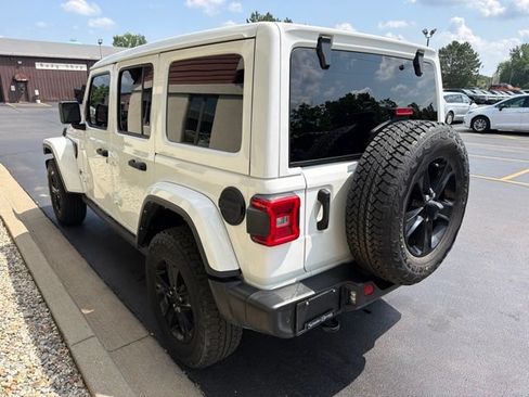 Certified 2021 Jeep Wrangler Unlimited Sahara AWD/4WD image 13