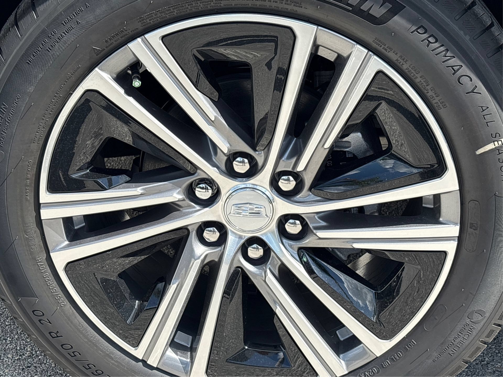 New 2026 Cadillac Lyriq Luxury RWD image 13