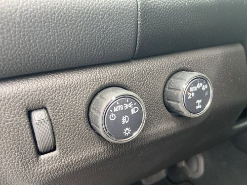 Certified 2022 Chevrolet Colorado LT w/ LT Convenience Package image 12