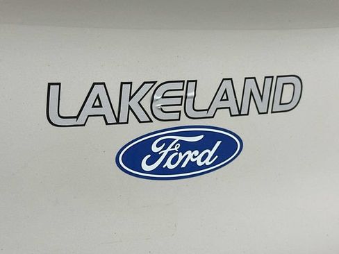Used 2023 Lincoln Corsair Reserve w/ Equipment Group 201A FWD image 31