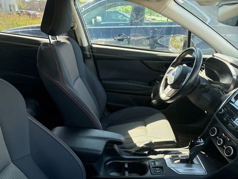 Used 2021 Subaru Crosstrek 2.0i Premium w/ Moonroof Package AWD/4WD image 8
