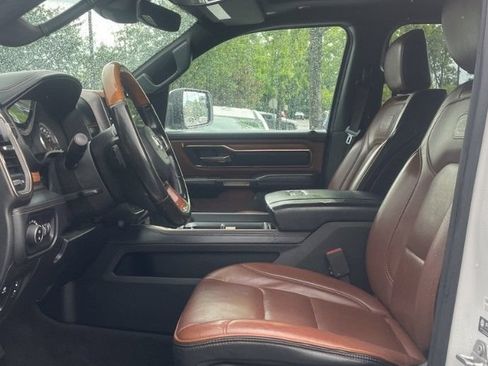 Used 2021 RAM 1500 Limited w/ Body Color Bumper Group AWD/4WD image 8