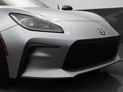 Used 2022 Toyota GR86 Premium RWD image 30