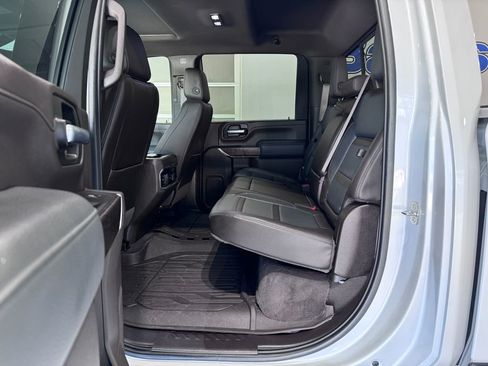 Certified 2023 GMC Sierra 2500 Denali w/ Denali Ultimate Package AWD/4WD image 12