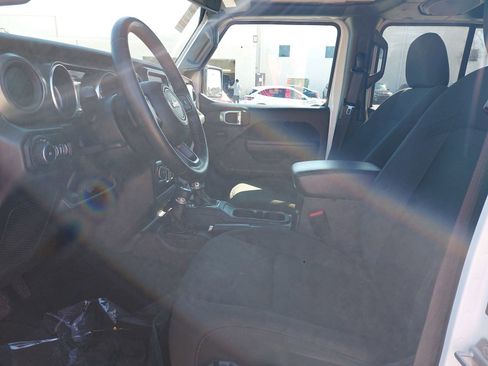 Used 2022 Jeep Wrangler Sport S w/ Sun And Sound Package image 16