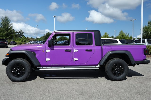 Used 2022 Jeep Gladiator Mojave w/ Cold Weather Group AWD/4WD image 10