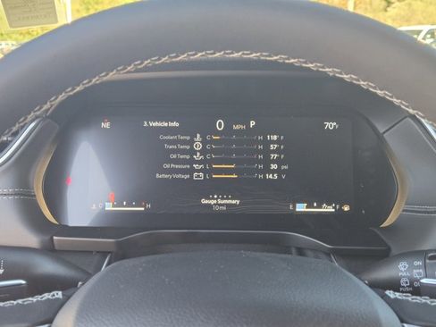 New 2025 Jeep Grand Cherokee Laredo image 12