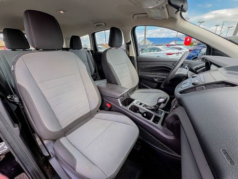 Used 2019 Ford Escape S image 26