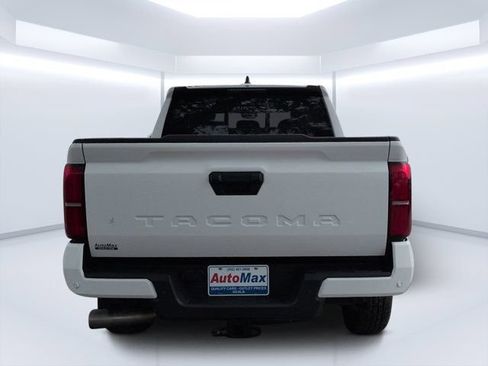 Used 2024 Toyota Tacoma SR5 w/ SR5 Upgrade Package RWD image 4