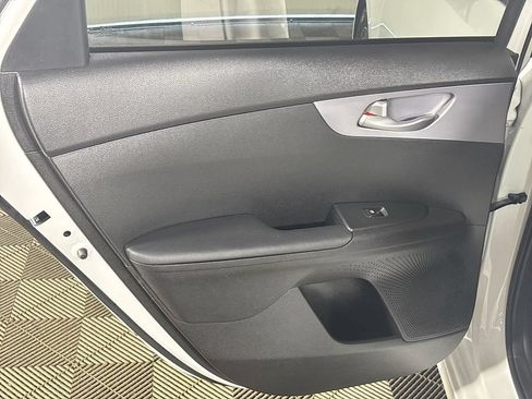 Used 2024 Kia Forte LXS FWD image 18