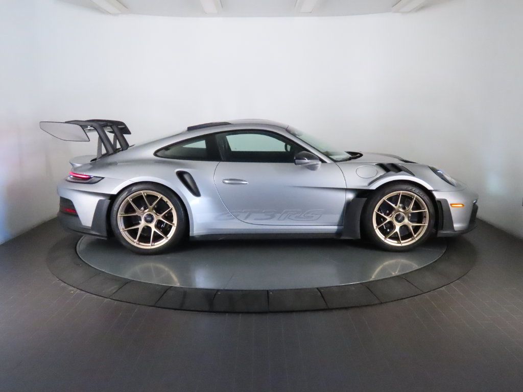 Certified 2025 Porsche 911 GT3 RS RWD image 8