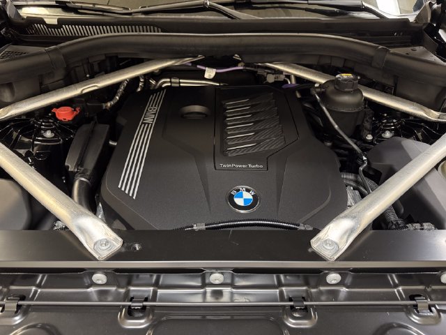 Used 2022 BMW X5 sDrive40i w/ Premium Package RWD image 28