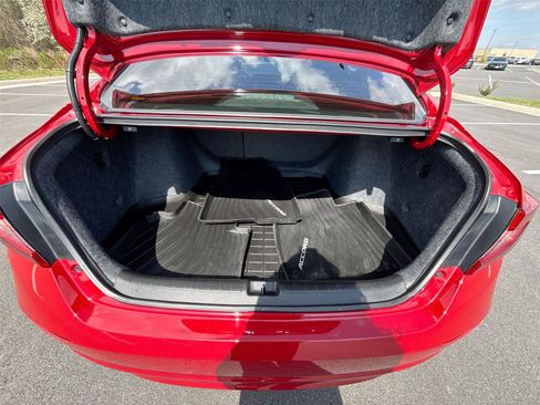 Used 2022 Honda Accord Sport image 16