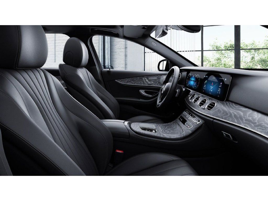 Used 2023 Mercedes-Benz E 450 4MATIC All-Terrain Wagon image 4