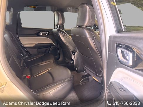 Used 2025 Jeep Compass Limited AWD/4WD image 10