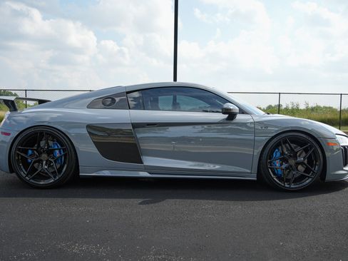 Used 2018 Audi R8 V10 plus AWD/4WD image 5