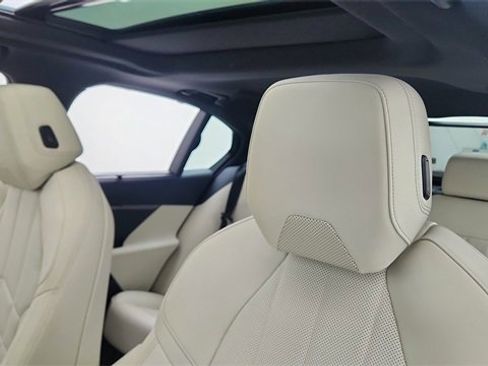 Used 2026 BMW 540i xDrive image 34