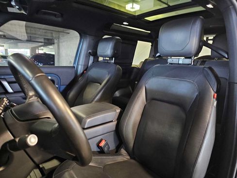 Used 2023 Land Rover Defender 90 X-Dynamic SE AWD/4WD image 27