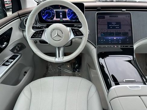 Used 2023 Mercedes-Benz EQE 350+ 4MATIC SUV w/ AMG Line Exterior Package image 15